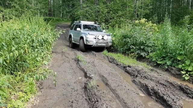 Обратная дорога на Аракульский Шихан на ToyotaHiuxSurf185 смотреть онлайн