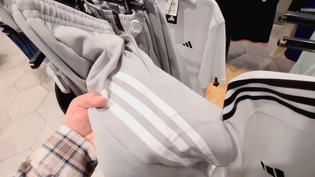 РЕШИЛ СЕБЯ ПОБАЛОВАТЬ🛍 КУПИЛ ОБНОВКИ🥳 ОДЕЖДА SKECHERS😲 И ЦЕНЫ НА ШОПИНГ В ТУРЦИИ смотреть онлайн