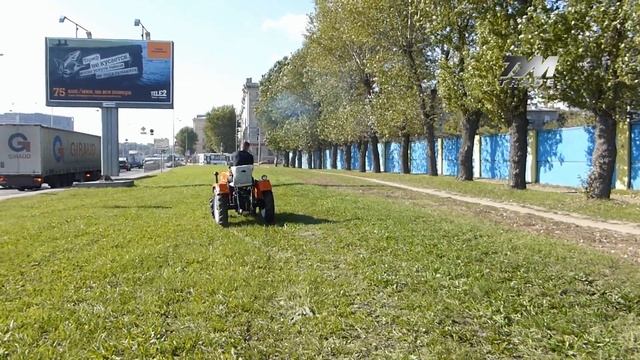 Трактор для домашнего хозяйства Уралец 180 смотреть онлайн