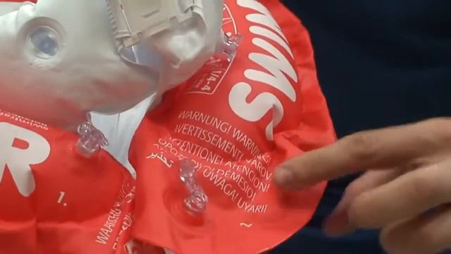 Что такое детский надувной круг SWIMTRAINER Видео обзор смотреть онлайн