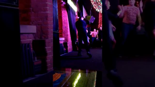 Палач on the dance floor смотреть онлайн
