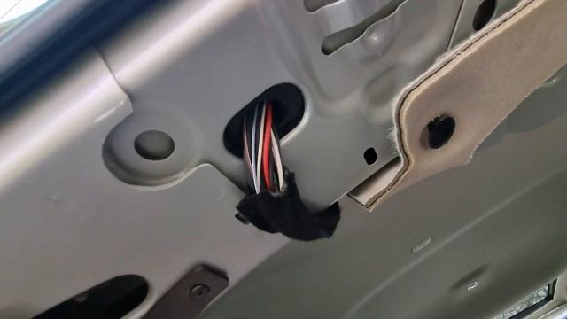 Вода в багажнике после дождя Рено Эспейс 5. Решение проблемы. смотреть онлайн