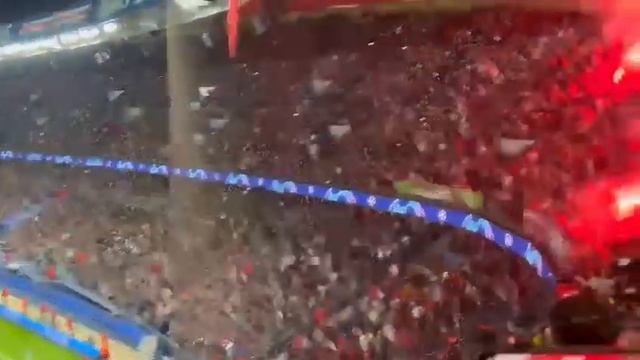 Paris Saint-Germain - SL Benfica 1:1 UEFA Champions League 11.10.2022 NO NAME BOYS Pyro смотреть онлайн