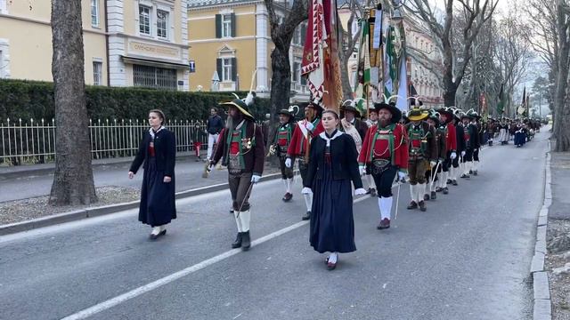 Cerimonia di commemorazione di Andreas Hofer a Merano - 19.02.2023 смотреть онлайн