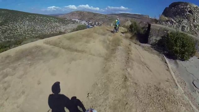 Как превратить новый мотоцикл в старый смотреть онлайн