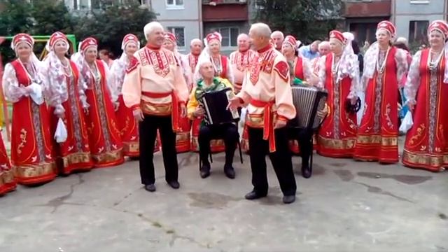 Омский хор народной песни "Россияночка"(1 часть) смотреть онлайн