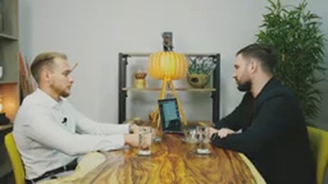 ? Подкаст с Маркетологом.Онлайн vs Офлайн.Бренд.Лидогенерация.CRM системы. Записки Застройщика. смотреть онлайн