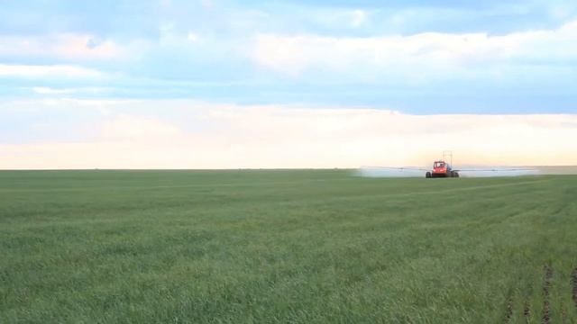 Самоходный опрыскиватель-разбрасыватель «Витязь-2» смотреть онлайн