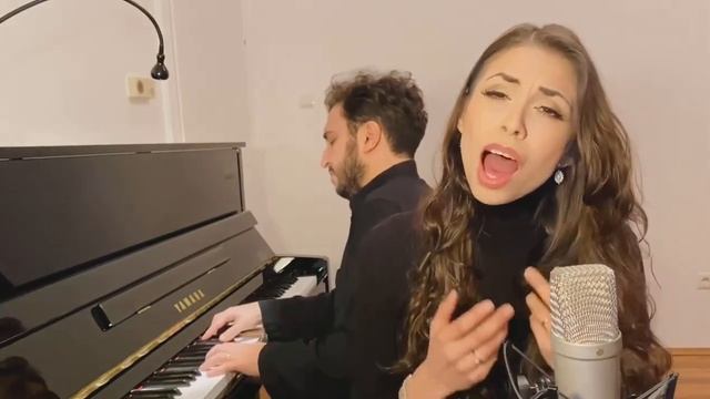 Австрийская певица исполнила "Ай Лачин" смотреть онлайн