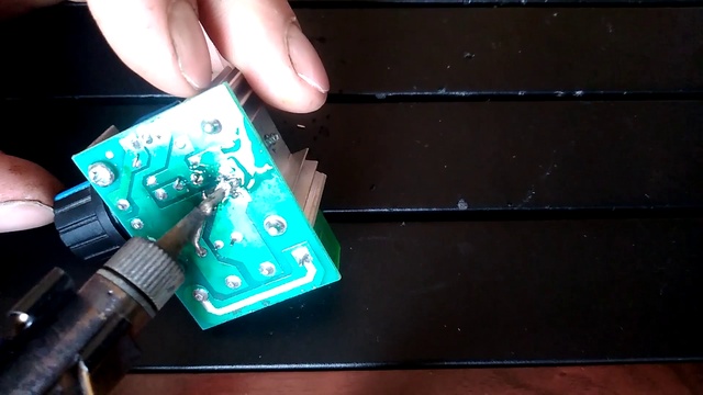 перепайка дорожки на плате смотреть онлайн