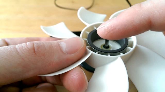 How to remove PC fan blades quickly: [The right way] смотреть онлайн