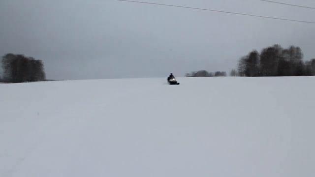 Катаюсь на Polaris Widetrak LX смотреть онлайн