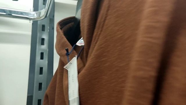 ? ПОКУПКИ И ОБЗОР SPORTMASTER ?ВСТРЕЧА С КОТЁНКОМ ЧУТЬ СЕБЕ НЕ ОСТАВИЛА смотреть онлайн