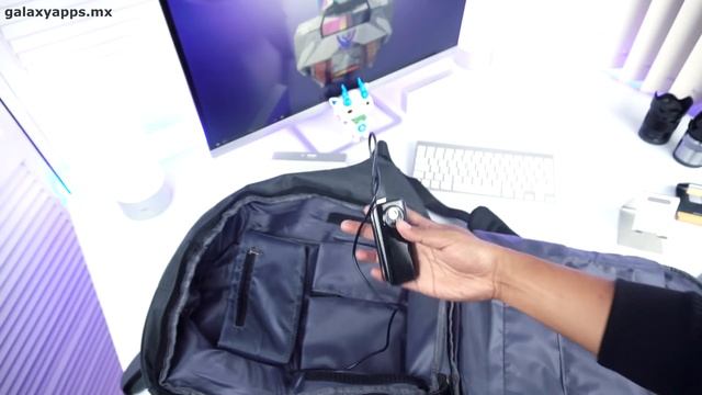 La Mochila Antirobo con puerto USB!!! xD смотреть онлайн