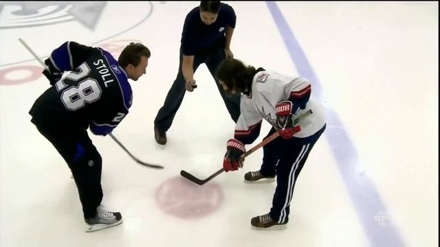 NHL 11 First Gameplay Footage + Screenshots ! (HD) смотреть онлайн