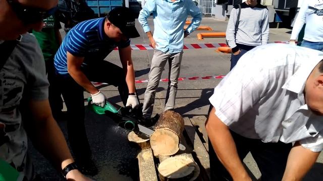 Электрическая цепная пила Hitachi CS40Y смотреть онлайн