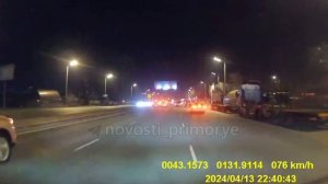 🚘Момент вчерашнего ДТП на проспекте 100-летия Владивостока.