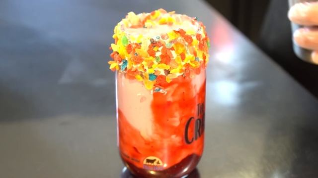 Ice Cream Truck for Kids | Handyman Hal explores Crazy Mason Milkshakes смотреть онлайн