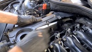 BMW 730d E65 engine air filter change