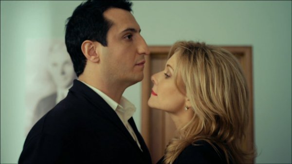 Универ. Новая общага: Майкл проводит экскурсию