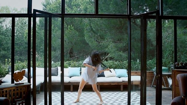 DESPACITO - Luis Fonsi Ft. Daddy Yankee (Violin Cover by Giselle Tavilson) смотреть онлайн