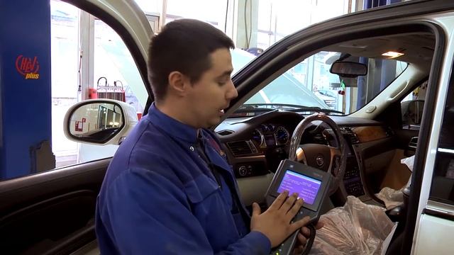 Cadillac Escalade -компьютерная диагностика в Шеви плюс смотреть онлайн