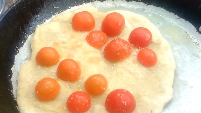 Готовлю пиццу на дачной летней кухне смотреть онлайн