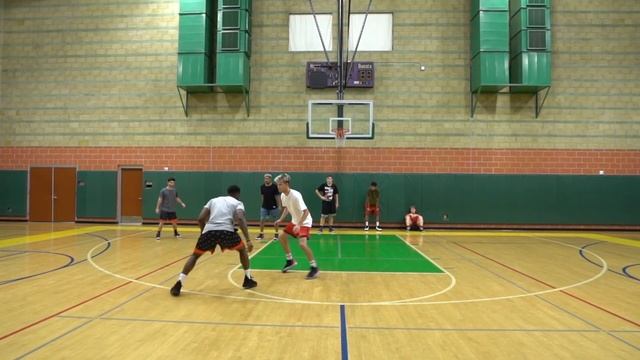 2HYPE Rotating 2v2 King of the Court NBA Basketball Challenge!! смотреть онлайн