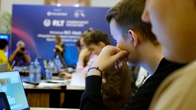 Интенсив RLT.Hack в МГТУ им. Н.Э. Баумана смотреть онлайн