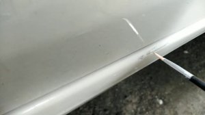 Удаляем сколы и царапины на кузове