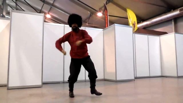 ОЙСЯ ТЫ ОЙСЯ! Боевые танцы КАЗАКОВ( фланкировка) | OUCH YOU OUCH! KAZAKOV combat dances смотреть онлайн