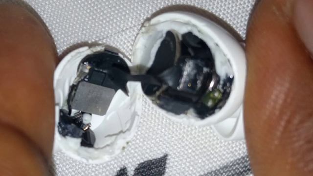 Apple Brand Vs Local Brand Airpods Bluetooth connection setting смотреть онлайн