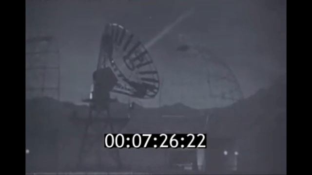 ЭТОТ НЕЛИНЕЙНЫЙ МИР смотреть онлайн