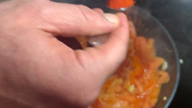 Турецкий завтрак- Менемен. (Вегетарианское блюдо) Menemen смотреть онлайн