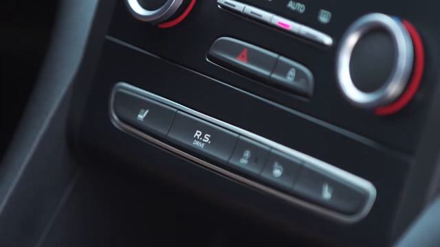 2018 Renault MEGANE R.S. - Interior Exterior Driving | NewsAuto смотреть онлайн