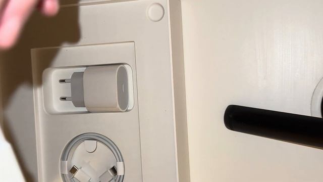 Unboxing the iPad Air 5th Generation смотреть онлайн
