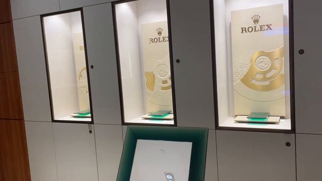 AD Rolex Dubai International Airport"available watches" 12/11/2022 смотреть онлайн