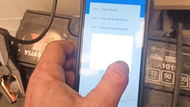 TopDon TB6000 Pro Smart Battery Charger & Tester смотреть онлайн