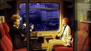 Eurythmics - Sweet Dreams (1983)