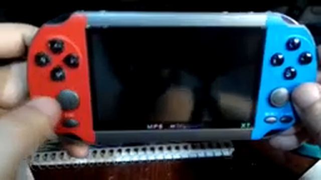 ? Consoles Portáteis MP5 X6 X7 X12 [VALE A PENA?] смотреть онлайн