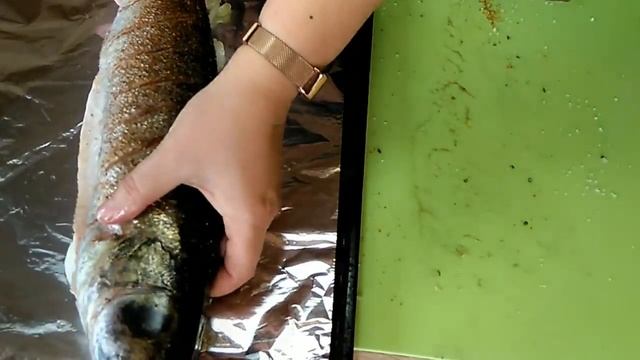 Судак в фольге под горчичным соусом с грецкими орехами. смотреть онлайн