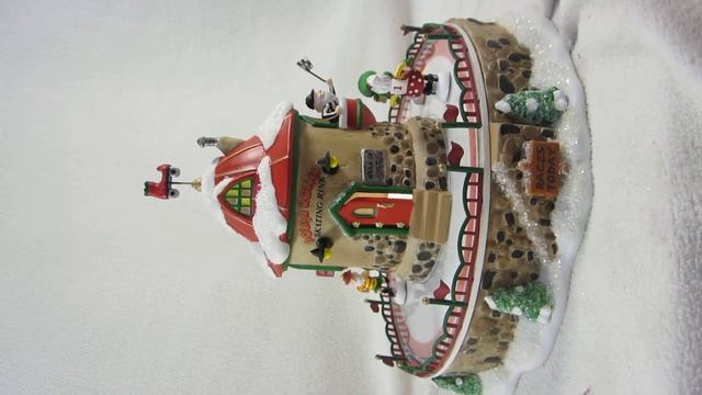 Department 56 Animated Polar Roller Rink смотреть онлайн