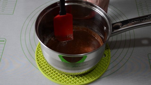 Шоколадная глазурь для куличей. Не липнет не крошится | Chocolate icing for cakes. смотреть онлайн