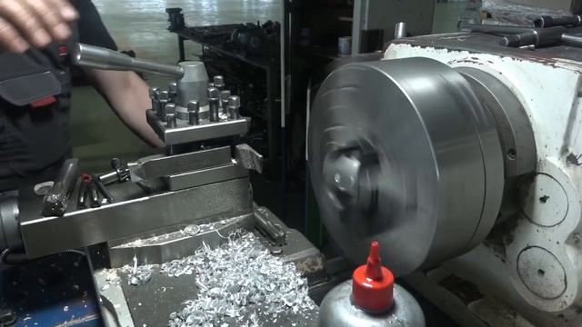 Изготовление распределителя в спешке и реальном времени. смотреть онлайн