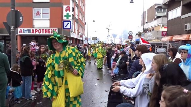 Cologne Carnival / Karneval Köln 2023 - Rodenkirchen - Veedelszoch / Parade смотреть онлайн