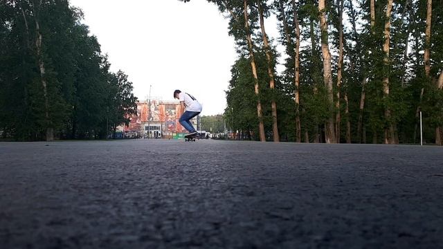 Vlog | Учу кикфлип (Kickflip) | Трюки на скейте //Dandiks смотреть онлайн