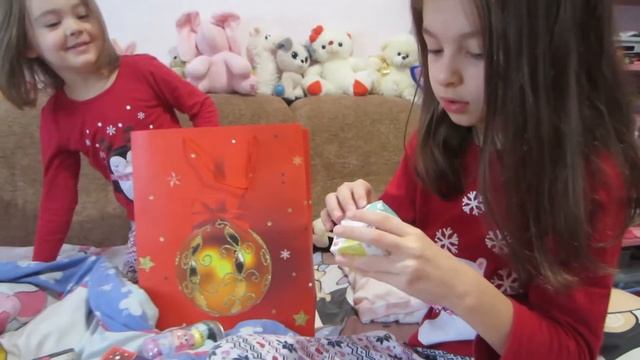 ПОДАРКИ под подушкой! Адвент календарь, сюрпризы и много всего! смотреть онлайн