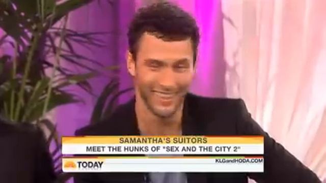 Noah Mills - SATC2 Promotion смотреть онлайн