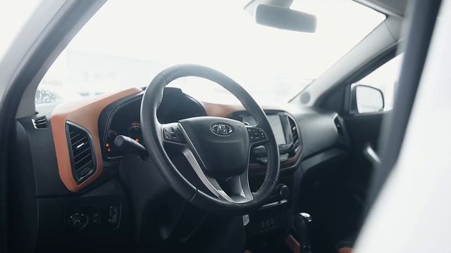 ВАЗ (Lada) Xray Cross '2021 смотреть онлайн