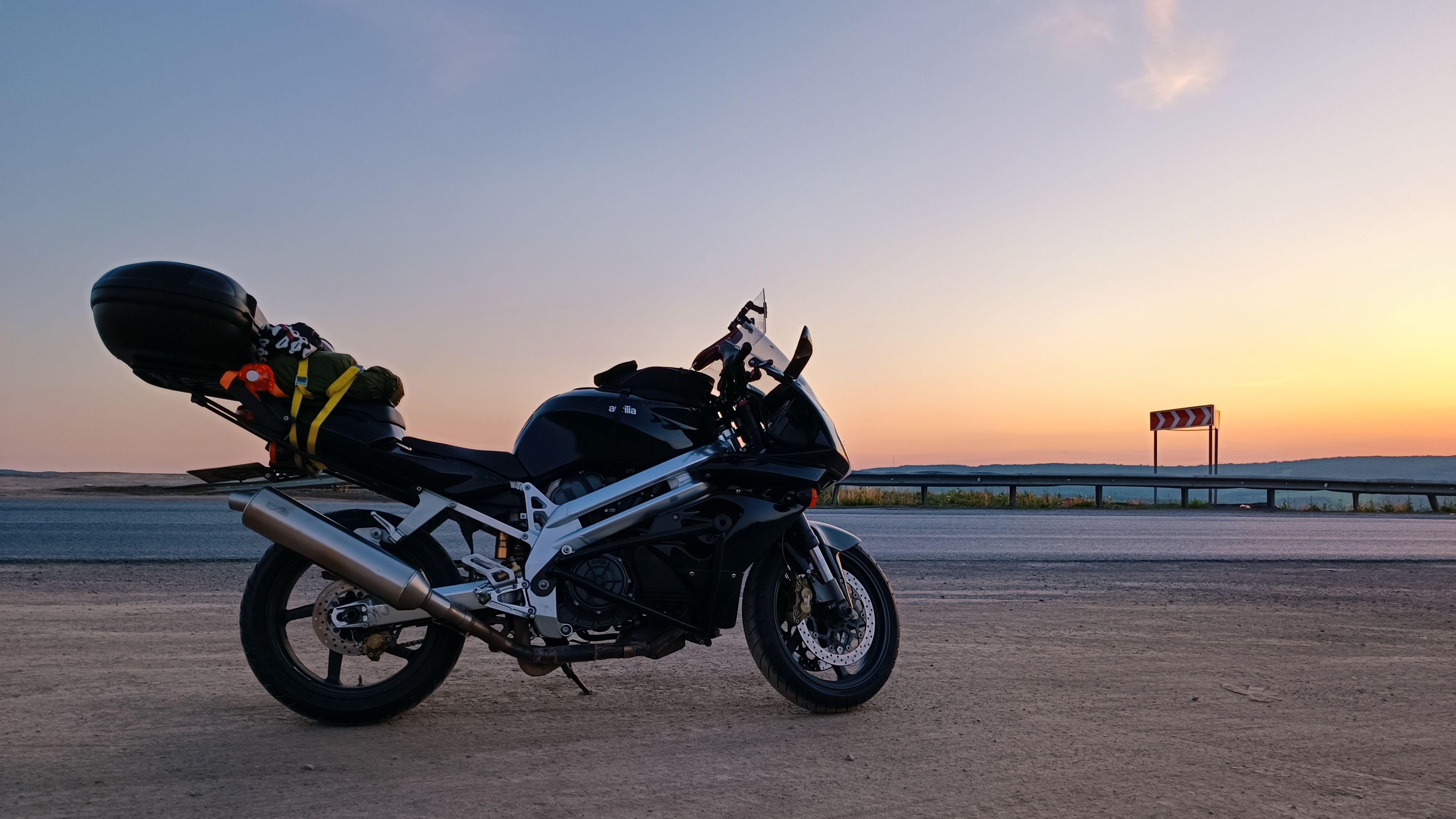 В Крым на мотоцикле 2022 | День 1 | Тюмень - Уфа смотреть онлайн